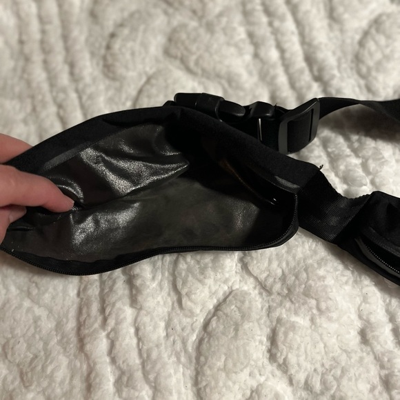 Fanny pack - Picture 4 of 4